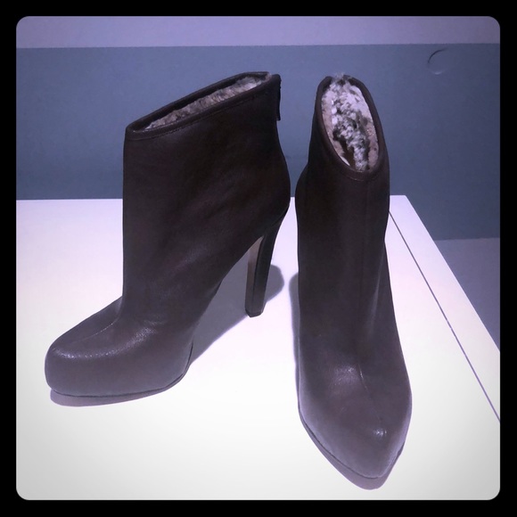 BCBG Generation Pallin Brown Ankle Boots 8 NWOT - Picture 1 of 5